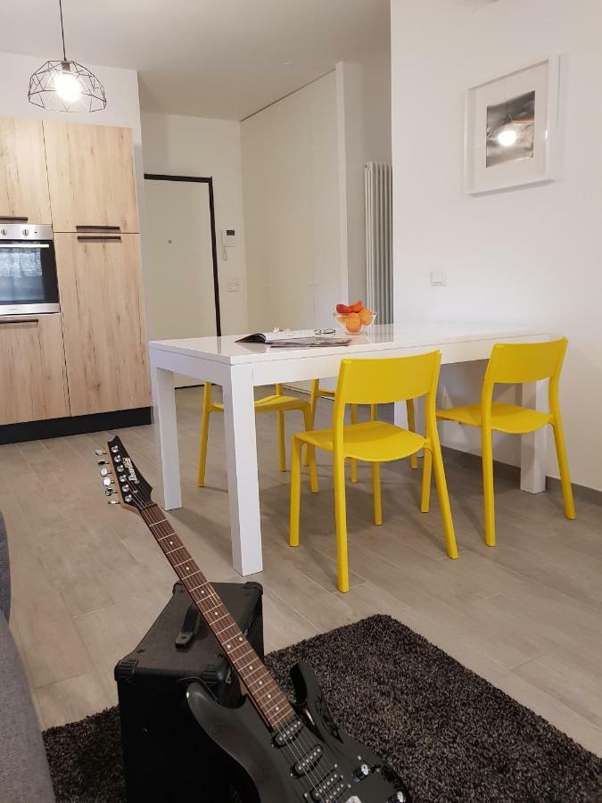 Ferienwohnung Sosta Rock Casal Palocco Exterior foto